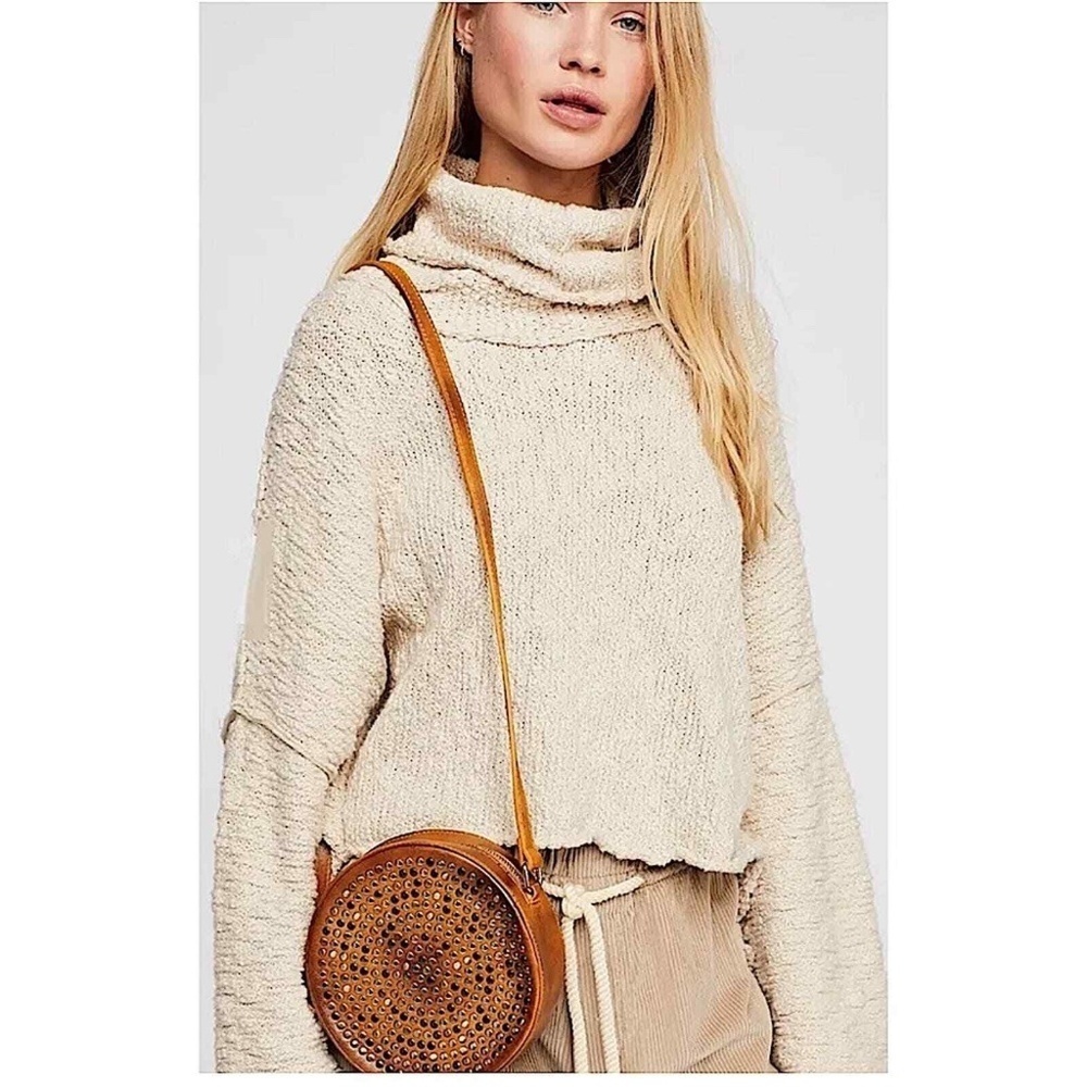 Free People Turtleneck Oversized Knit Sweater Beige 33424